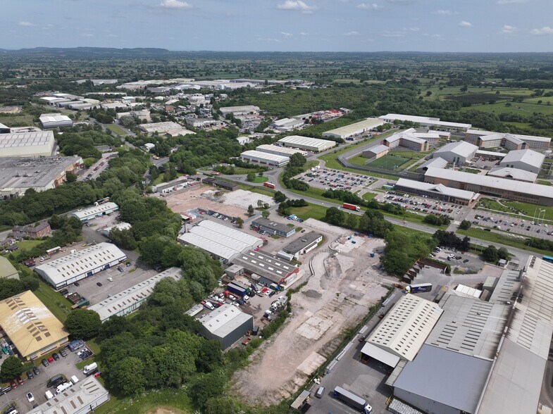 Bridge Rd, Wrexham à louer - Aérien – Image 1 sur 4