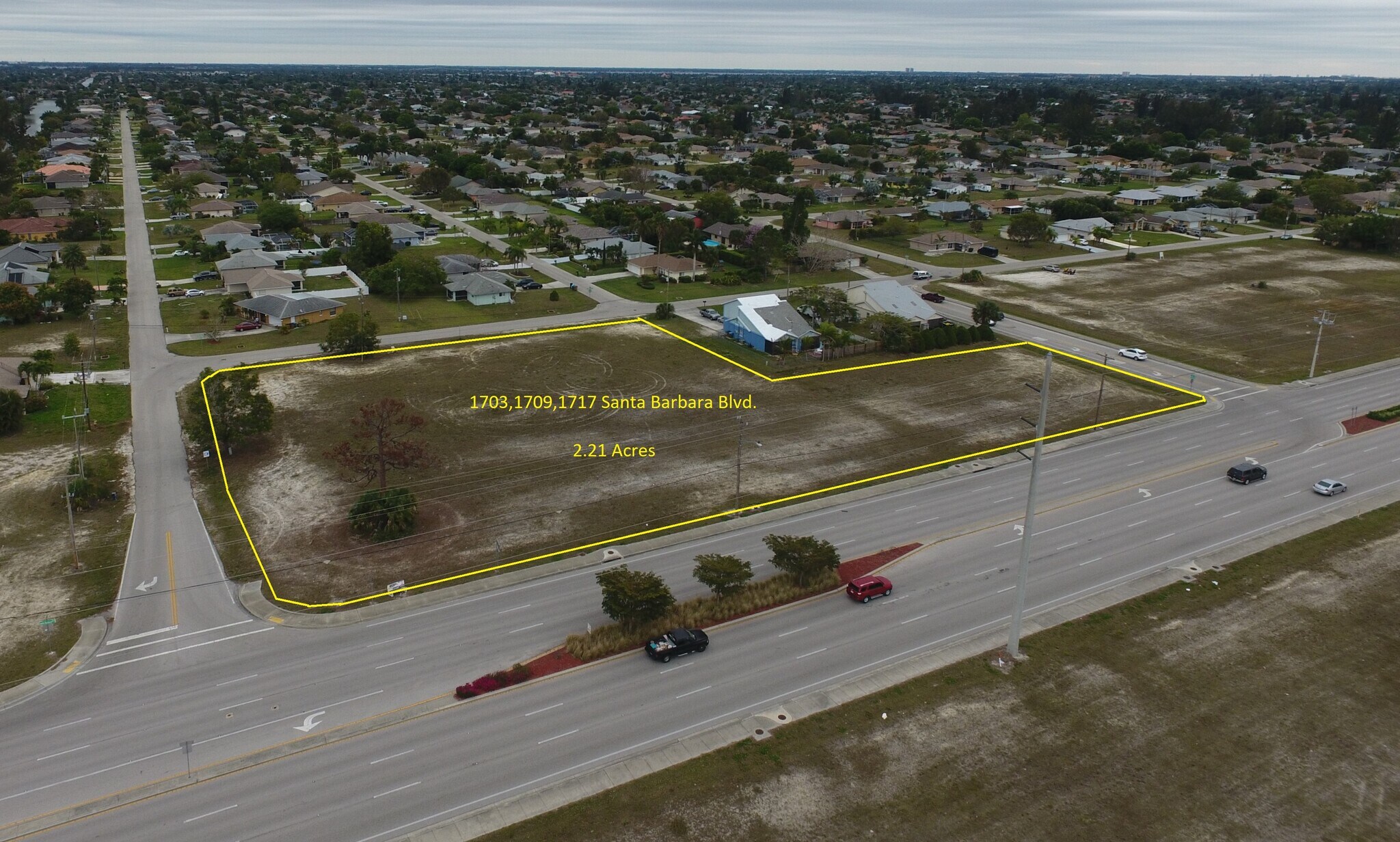 1717 SW Santa Barbara Pl, Cape Coral, FL à vendre Aérien– Image 1 sur 5