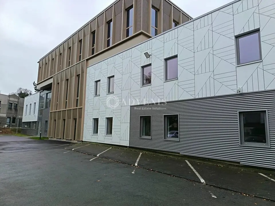 Bureau dans Marcq-en-Baroeul à louer Photo de l’immeuble– Image 1 sur 10