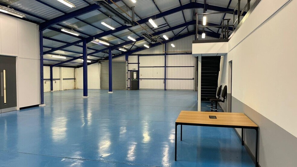 Curriers Clos, Coventry à louer - Photo de l’immeuble – Image 3 sur 16