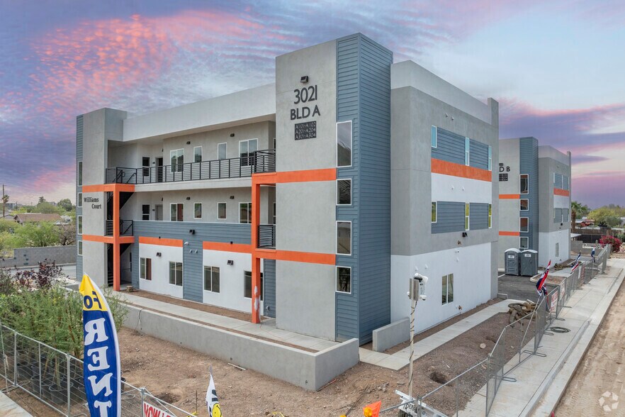 3021 W Williams Dr, Phoenix, AZ à vendre - Photo principale – Image 1 sur 22