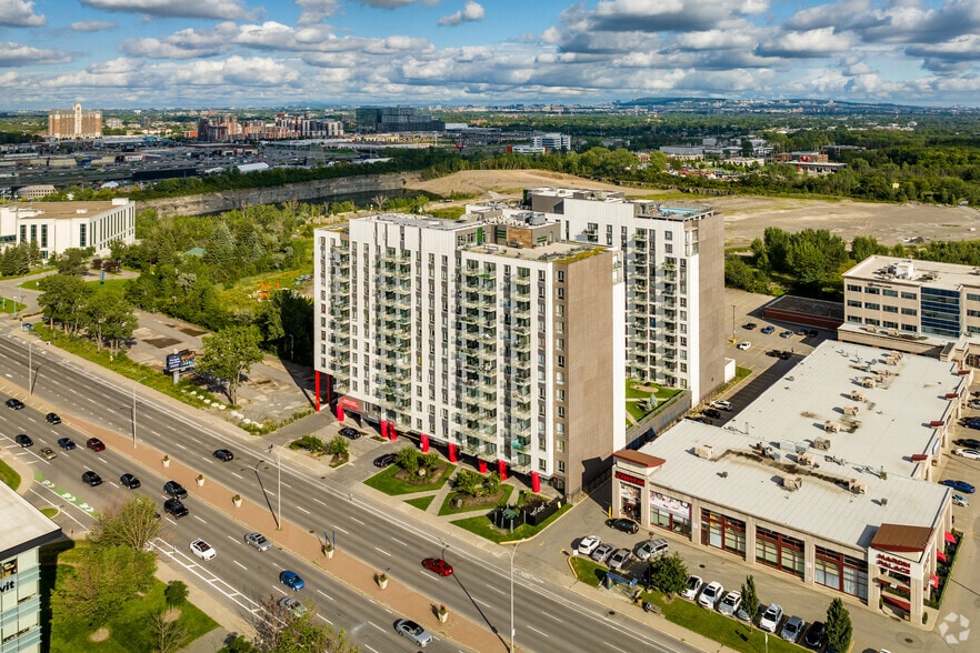 2990 Boul Saint-Martin O, Laval, QC à vendre - Aérien – Image 3 sur 8