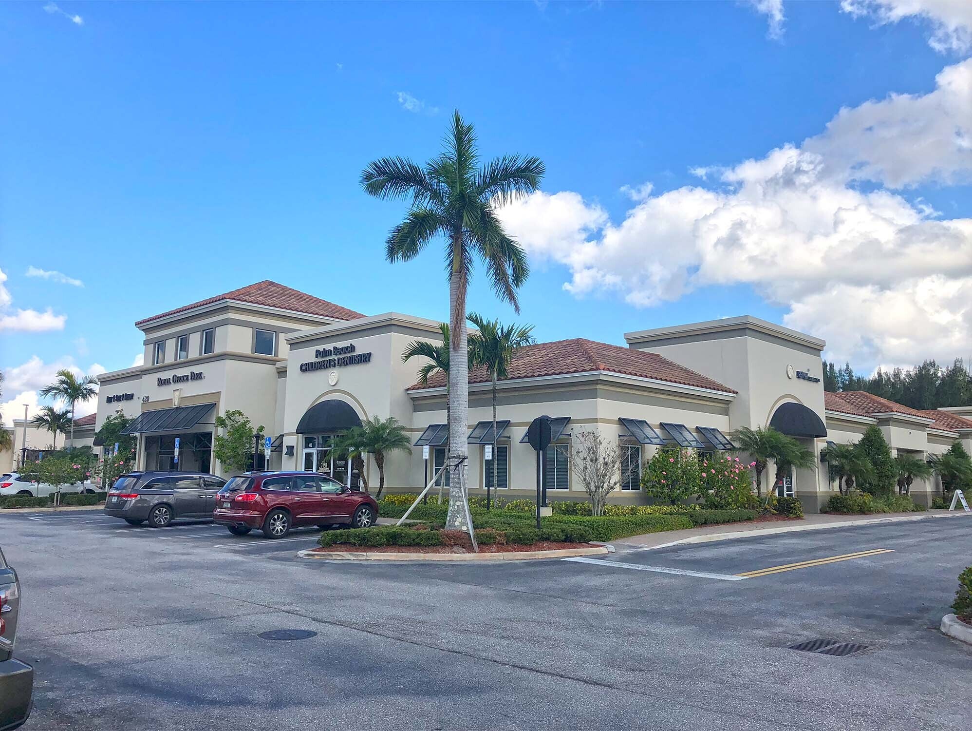 420 S State Road 7, Royal Palm Beach, FL à louer Photo de l’immeuble– Image 1 sur 6