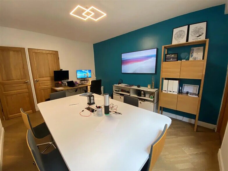 Bureau dans Paris à louer - Photo de l’immeuble – Image 1 sur 5
