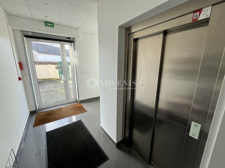135 Rue Rousseau Vaudran, Dammarie-les-Lys à vendre - Hall d’entrée – Image 3 sur 12