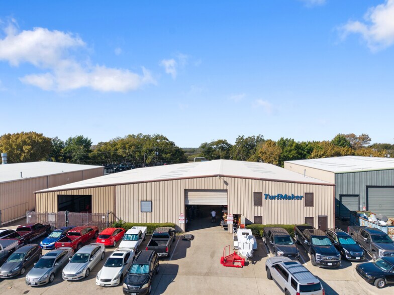 4931 Grisham Dr, Rowlett, TX à vendre - Photo de l’immeuble – Image 2 sur 30