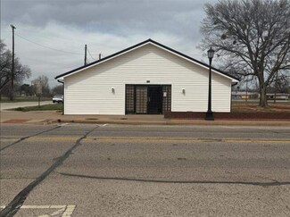 Plus de détails pour 101 E 3rd St, Burkburnett, TX - Bureau à vendre