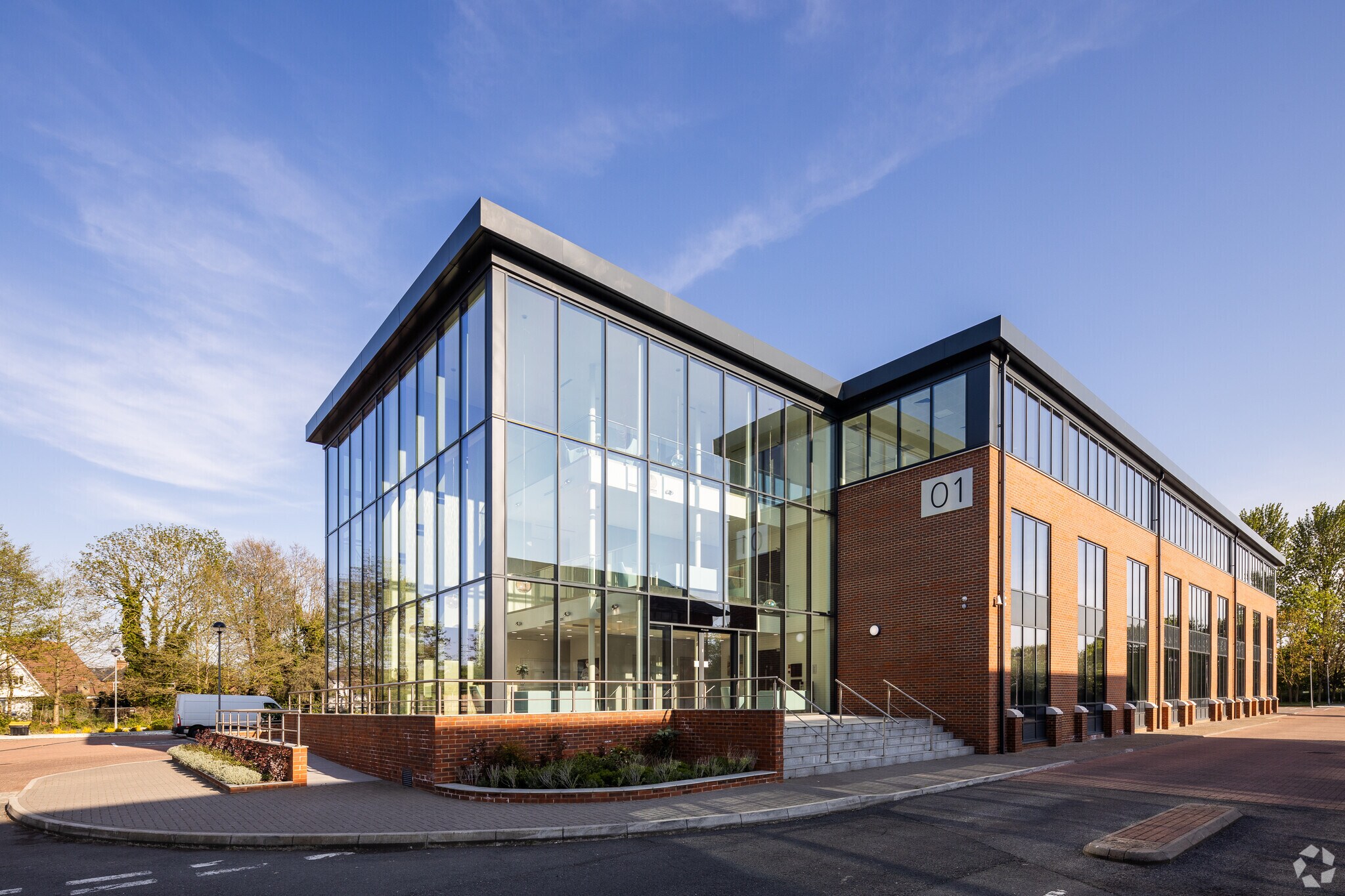 Thorpe Lead Rd, Egham à louer Photo de l’immeuble– Image 1 sur 18