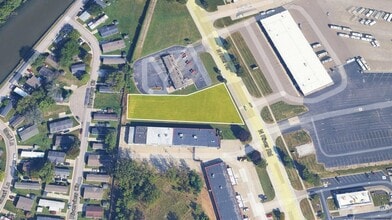 24550 River Road, Mount Clemens, MI - VUE AÉRIENNE vue de carte - Image1