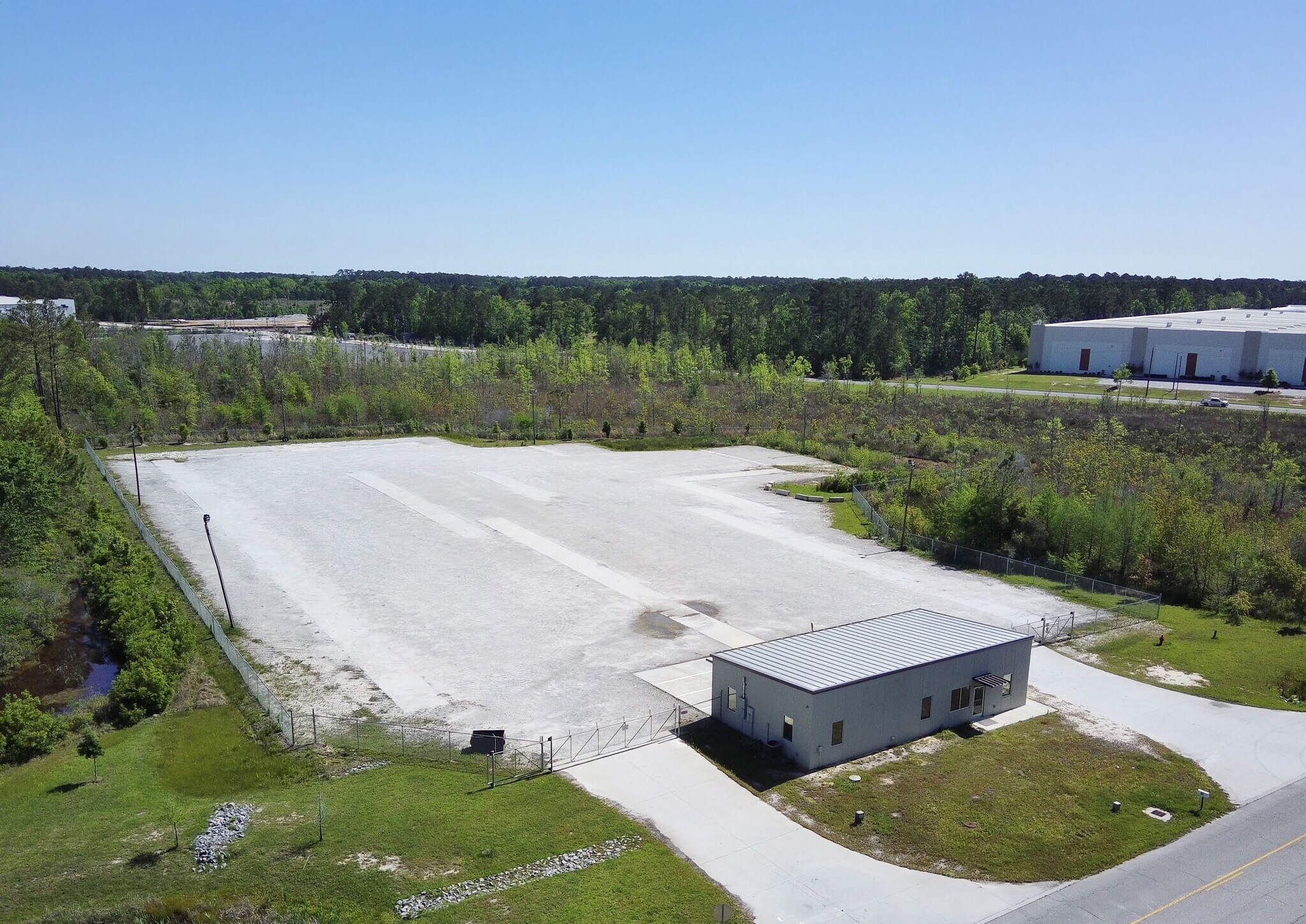 52 H Morgan Pkwy, Bloomingdale, GA à vendre Photo principale– Image 1 sur 5