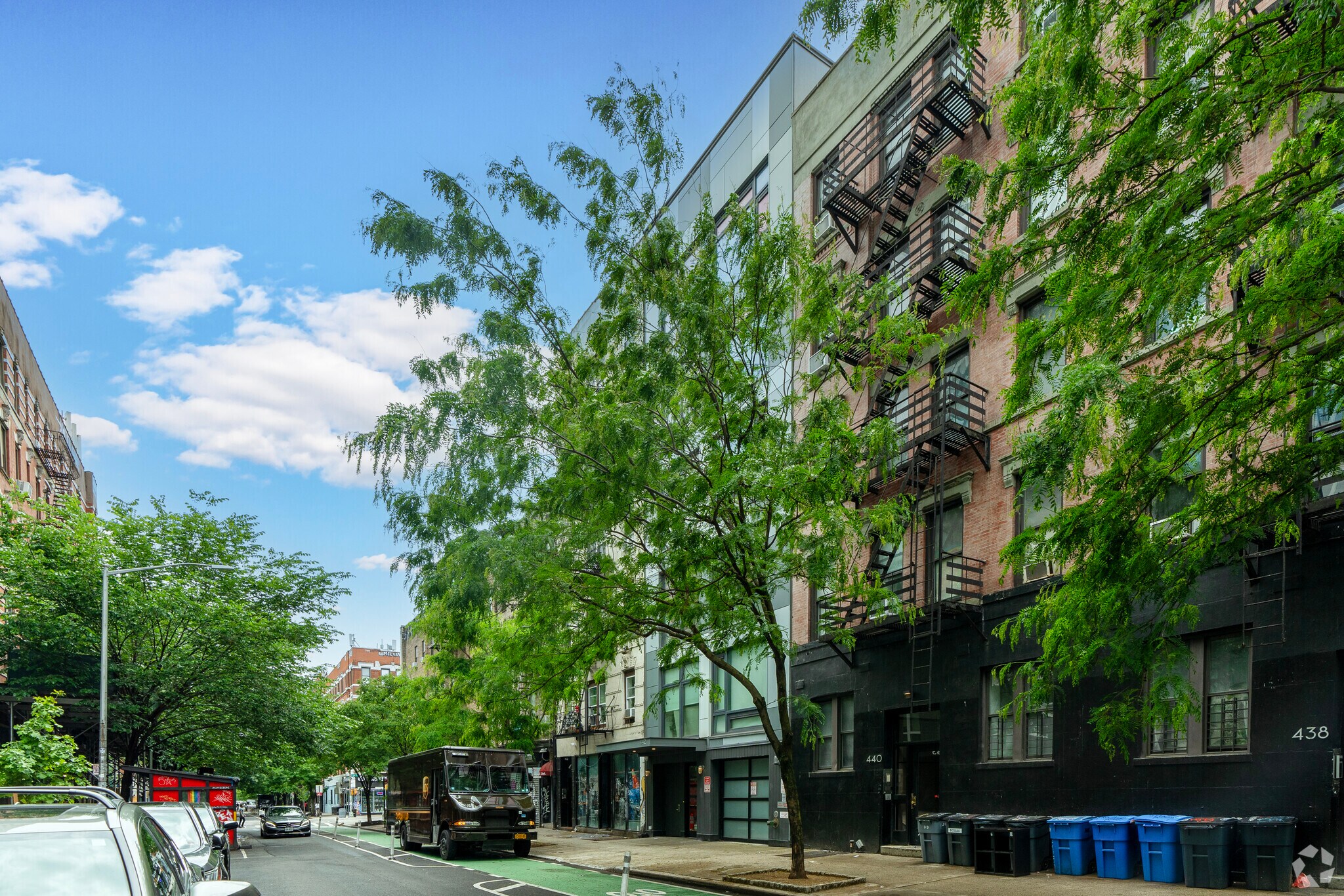 442 E 13th St, New York, NY à vendre Photo principale– Image 1 sur 7