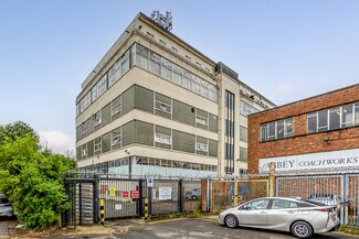 Plus de détails pour East Ln, Wembley - Local d'activités à louer