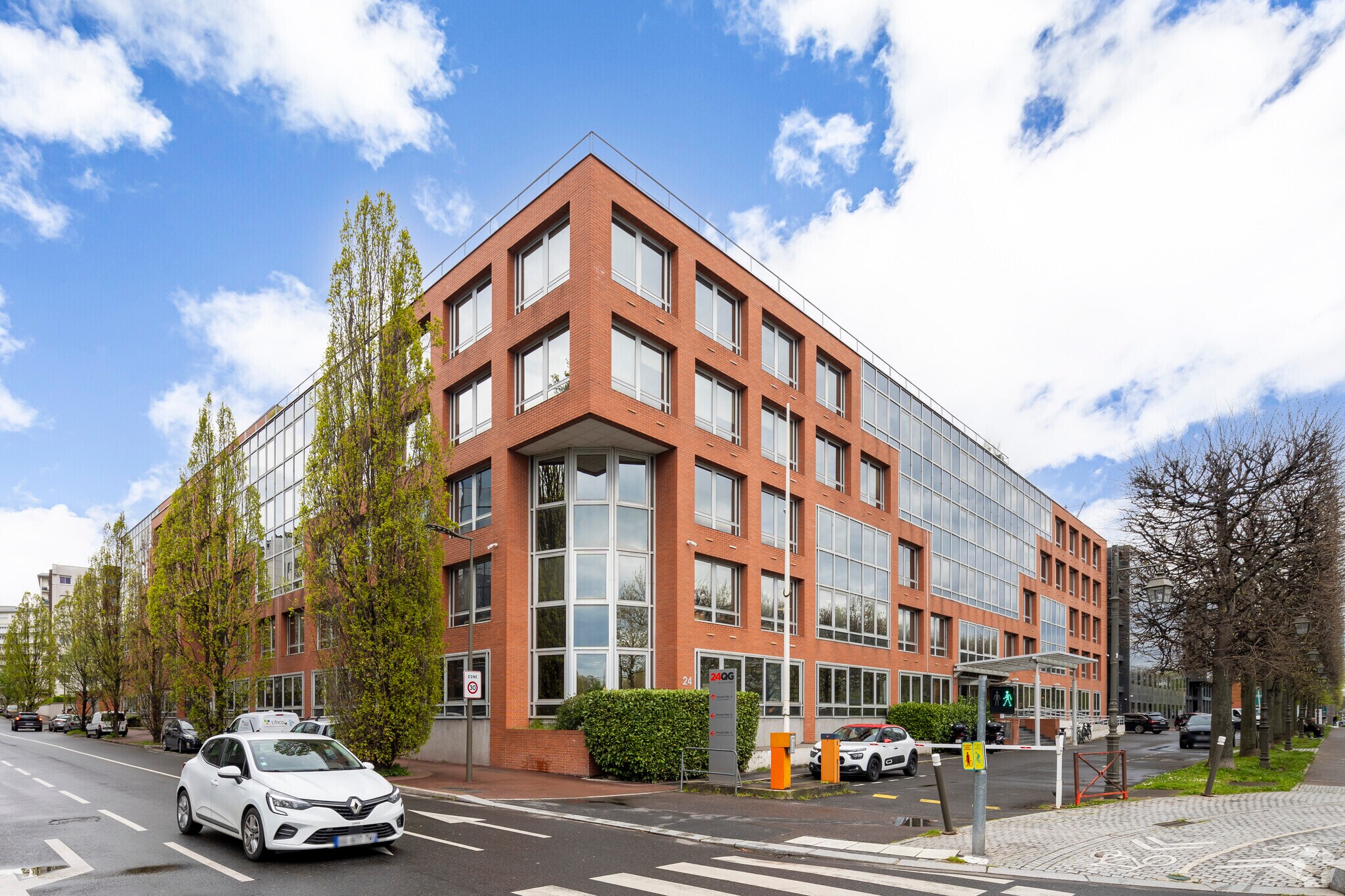 22 Quai Gallieni, Suresnes à louer Photo de l’immeuble– Image 1 sur 32