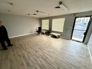 3227 Meade Ave, Las Vegas, NV à louer Photo intérieure– Image 1 sur 6