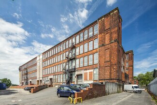 Plus de détails pour Woodbine St, Rochdale - Industriel/Logistique à louer