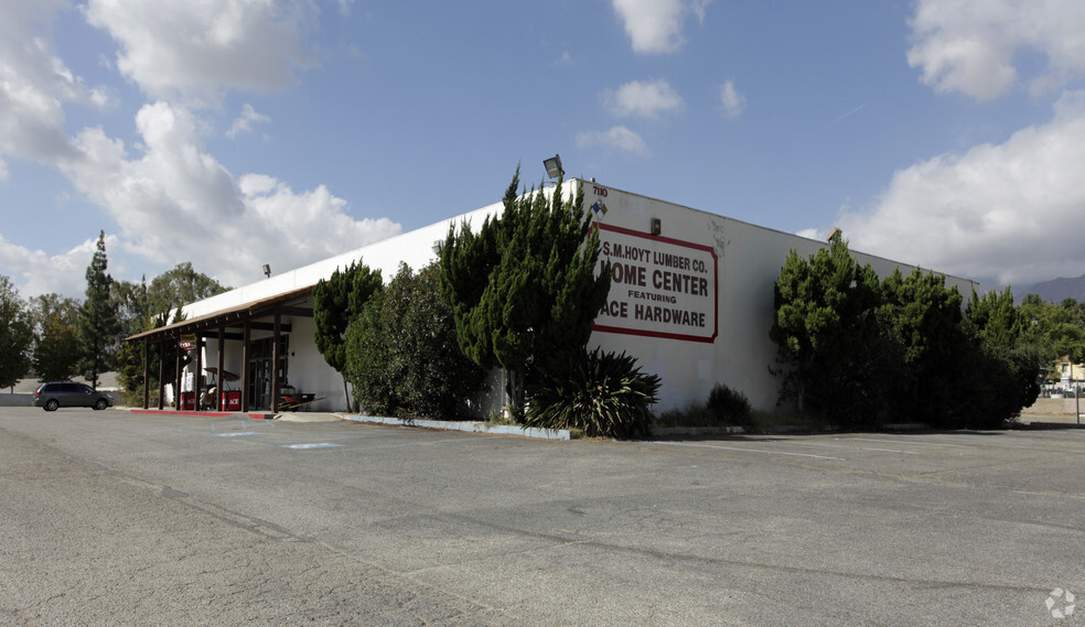 7110 Archibald Ave, Rancho Cucamonga, CA à louer - Photo de l’immeuble – Image 1 sur 3