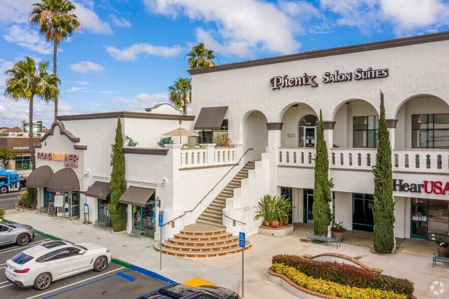 1835 Newport Blvd, Costa Mesa, CA à vendre - Photo de l’immeuble – Image 3 sur 9