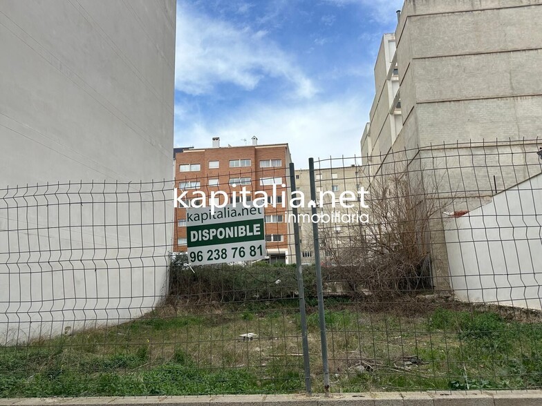 Terrain dans València, Valencia à vendre - Photo principale – Image 1 sur 14