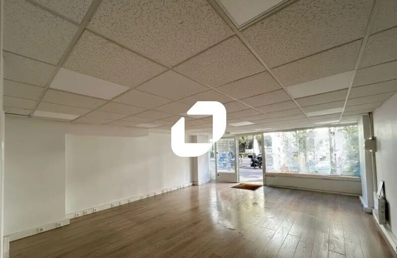 Local commercial dans Montrouge à louer Photo intérieure– Image 1 sur 12