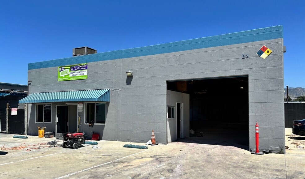 1007 W Kirkwall Rd, Azusa, CA à louer - Photo de l’immeuble – Image 1 sur 3