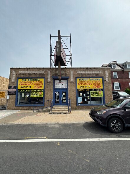 7119 Rising Sun Ave, Philadelphia, PA à vendre - Photo de l’immeuble – Image 2 sur 17