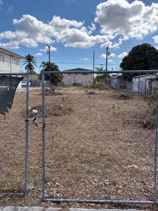 Plus de détails pour 132 11th Street St, Hialeah, FL - Terrain à vendre