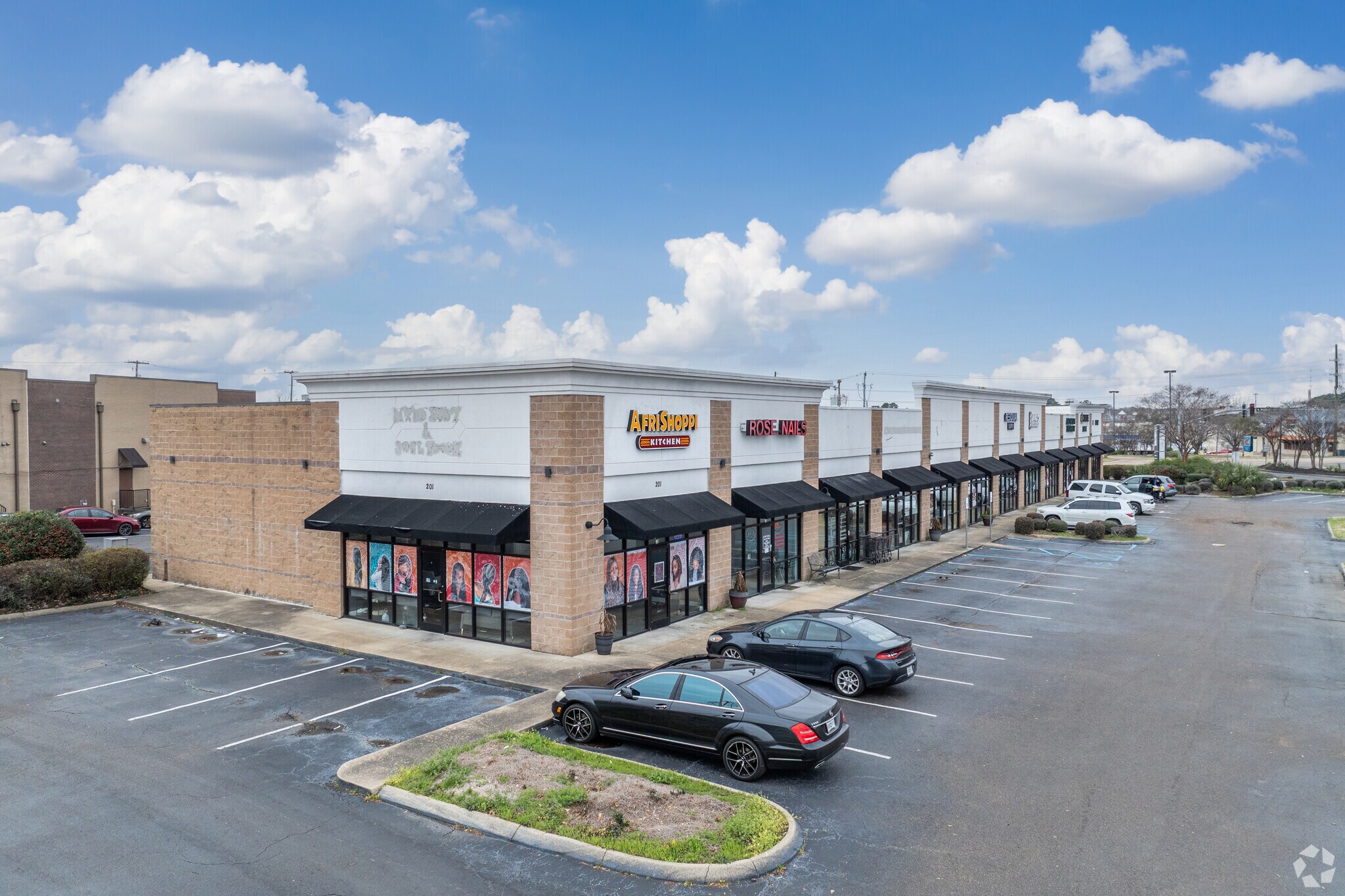 Northpark & Hiway 18 Porfolio portefeuille de 2 biens à vendre sur LoopNet.fr Photo principale– Image 1 sur 3