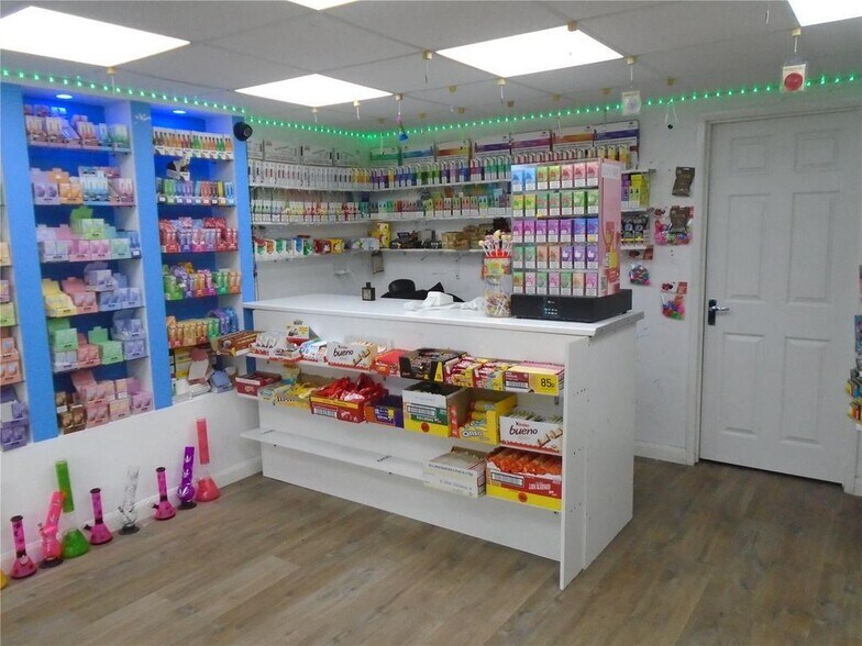 34 High St, Ferndale à vendre - Photo de l’immeuble – Image 3 sur 9