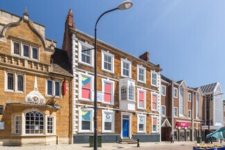 Plus de détails pour 32 Market Sq, Northampton - Local commercial à louer