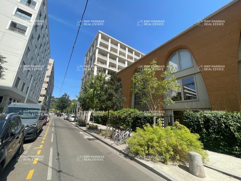 3 Rue Jacqueline Et Roland De Pury, Lyon à louer - Photo de l’immeuble – Image 2 sur 14