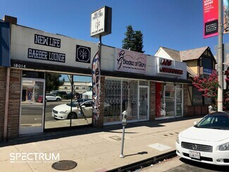 Plus de détails pour 18014-18016 Ventura Blvd, Encino, CA - Local commercial à louer