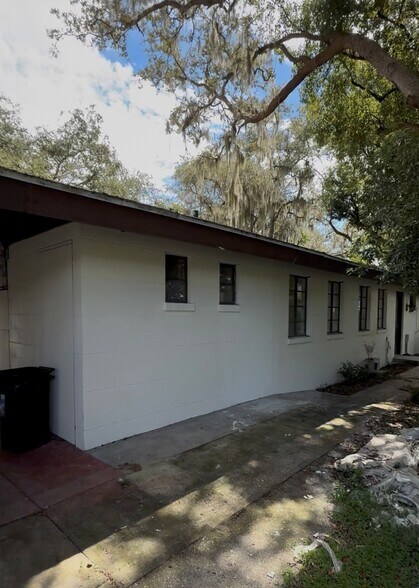 18-20 E Pleasant St, Avon Park, FL à louer - Photo de l’immeuble – Image 2 sur 43