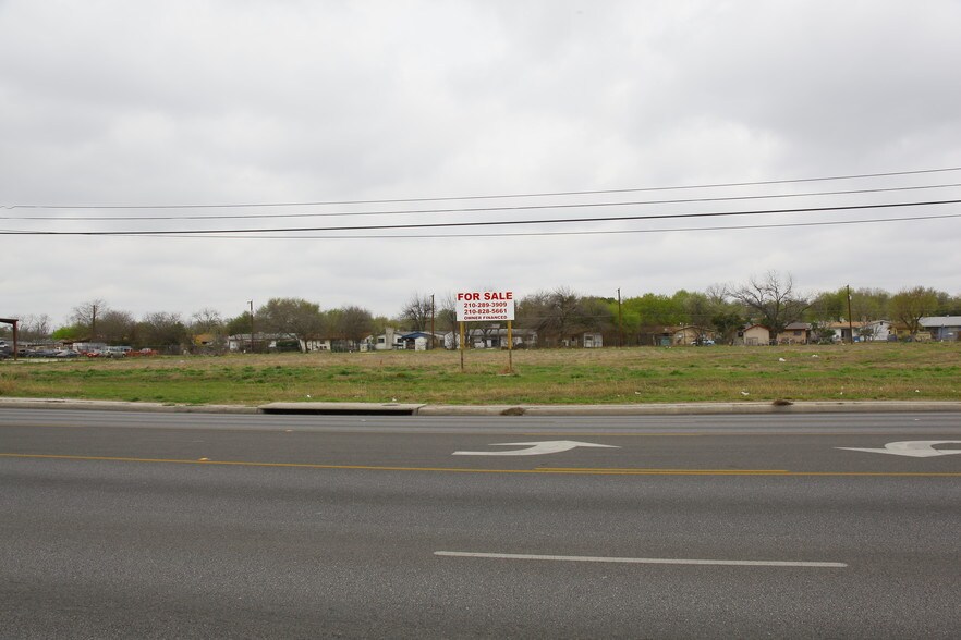 4335 Culebra Rd, San Antonio, TX à vendre - Photo de la construction – Image 2 sur 6