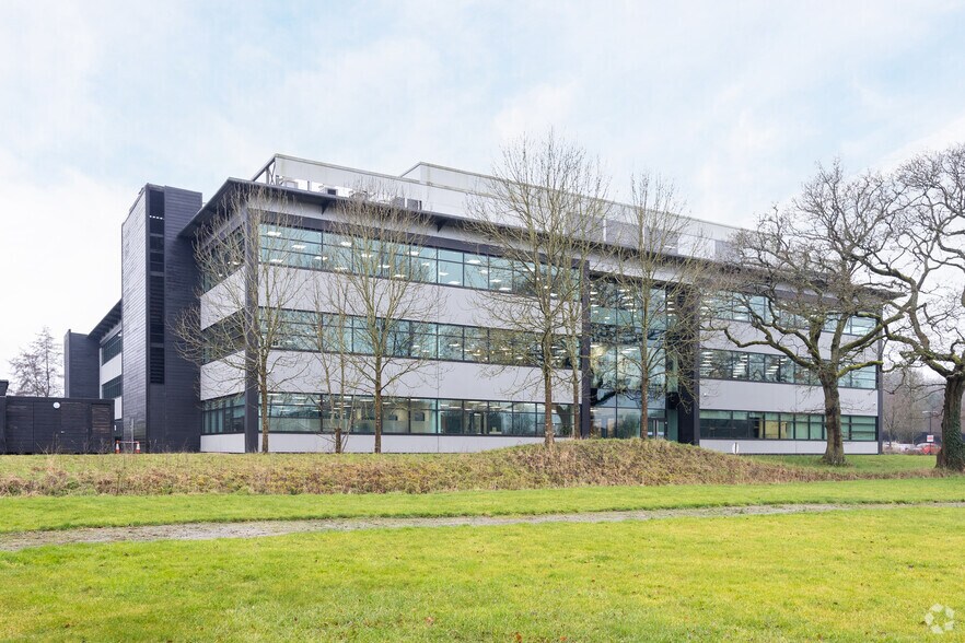 Crockford Ln, Chineham à louer - Photo de l’immeuble – Image 3 sur 3
