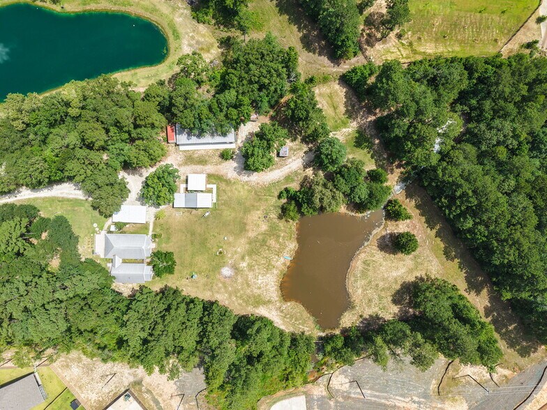 7420 Jackson Rd, Montgomery, TX à vendre - Photo de l’immeuble – Image 3 sur 63