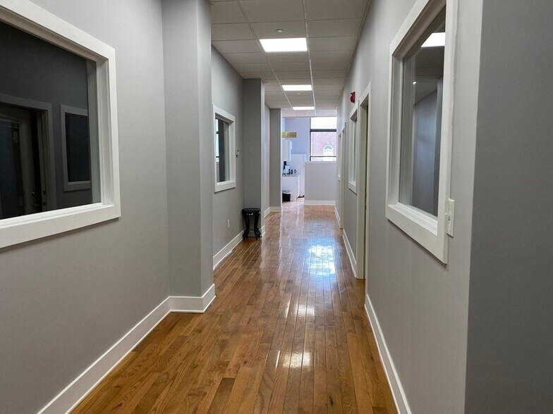 225-235 Essex St, Lawrence, MA à louer - Photo de l’immeuble – Image 2 sur 18