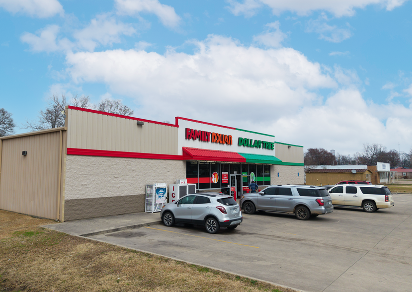 606 Holly St, Mcgehee, AR à vendre - Photo de l’immeuble – Image 1 sur 3