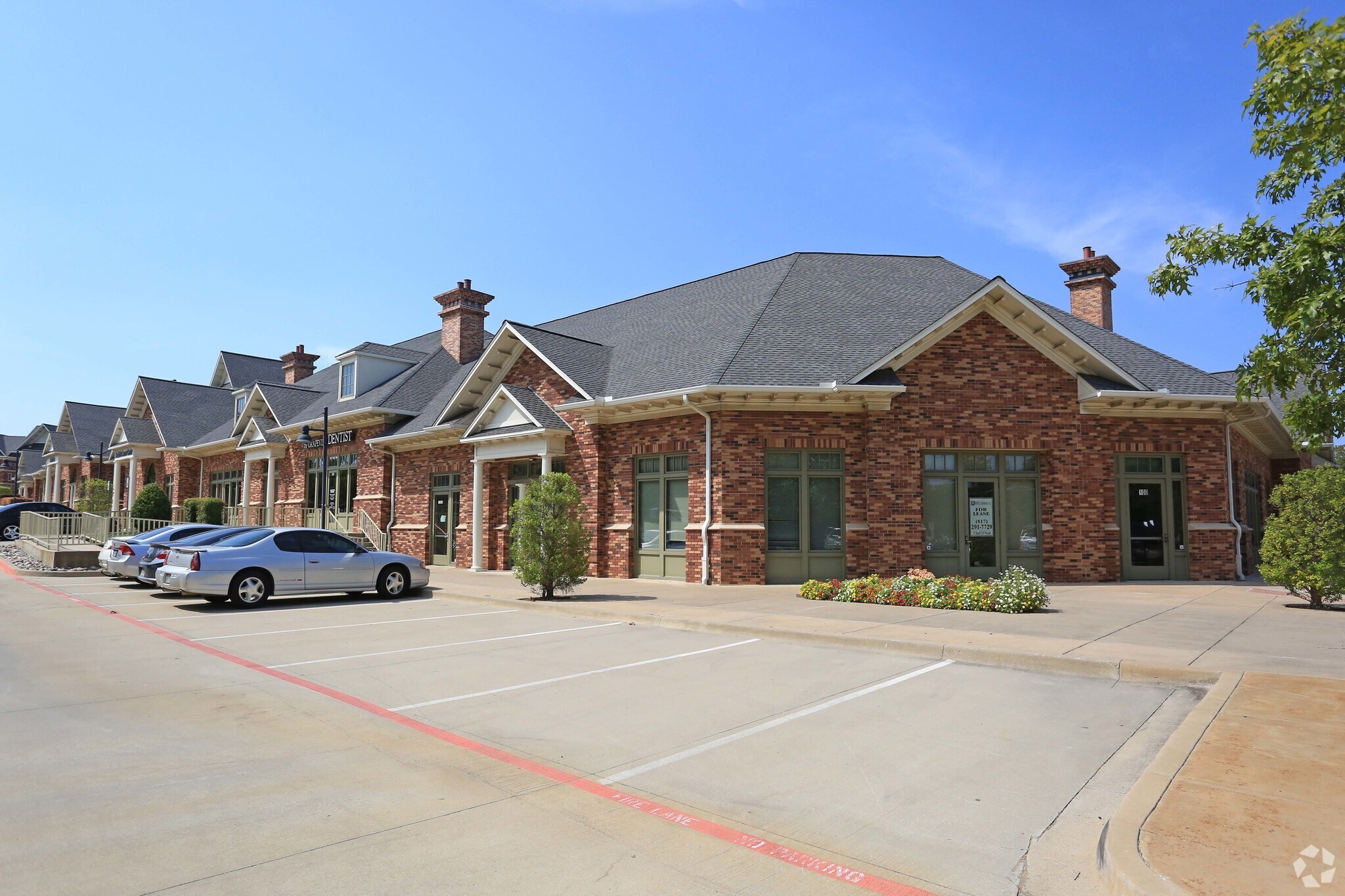 1600 W Northwest Hwy, Grapevine, TX à louer Photo principale– Image 1 sur 11