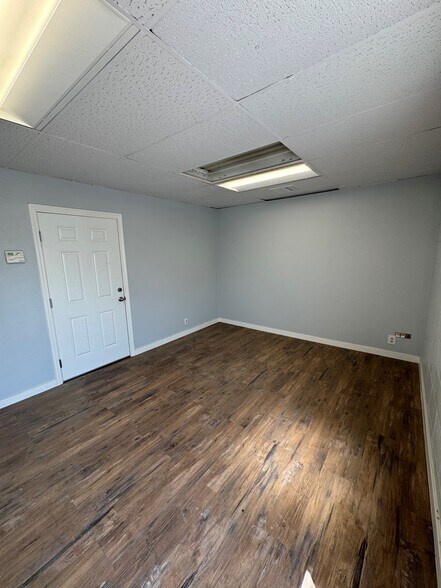 10619-10621 Painter Ave, Santa Fe Springs, CA à louer - Photo de l’immeuble – Image 2 sur 6