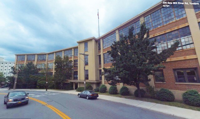 201 Saw Mill River Rd, Yonkers, NY à louer Photo de l’immeuble– Image 1 sur 10