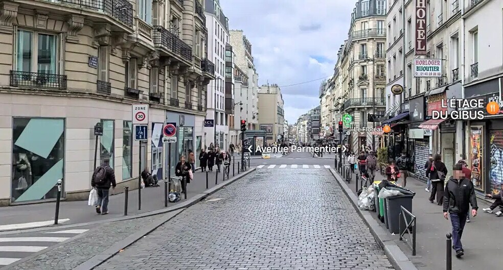Local commercial dans Paris à louer - Photo de l’immeuble – Image 1 sur 1