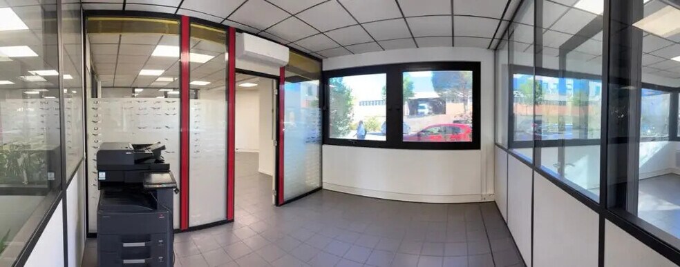 Industriel/Logistique dans Romans-sur-Isère à louer - Photo de l’immeuble – Image 3 sur 6