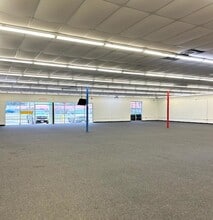 4800 W 34th St, Houston, TX à louer Photo intérieure– Image 2 sur 4