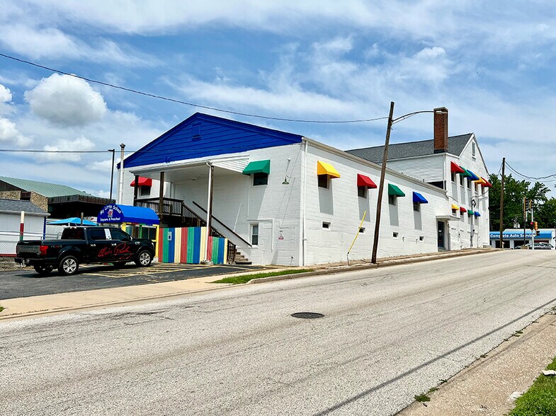 423 S Illinois St, Belleville, IL à vendre - Photo de l’immeuble – Image 3 sur 6