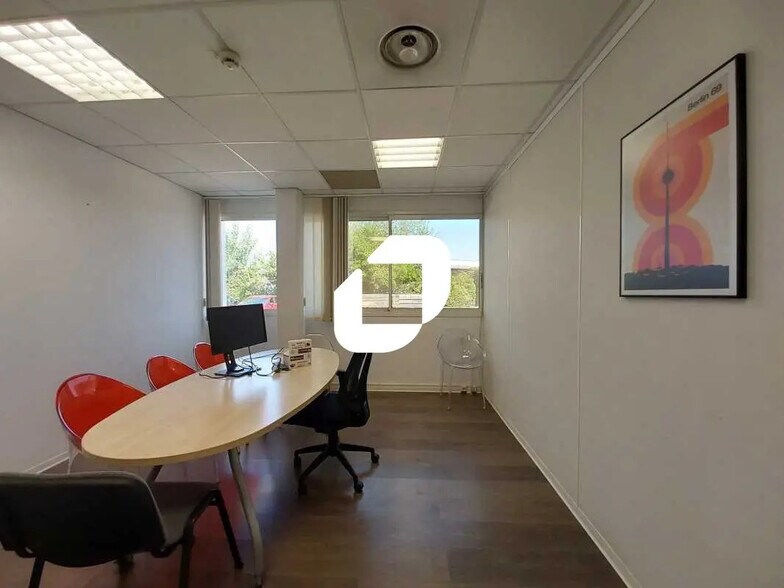 Bureau dans Baillargues à louer - Photo de l’immeuble – Image 3 sur 6