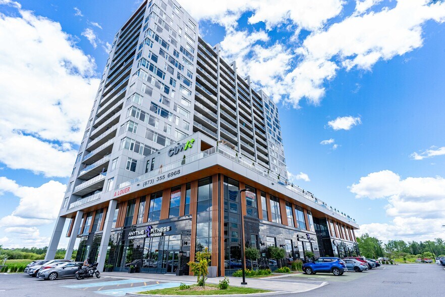 700 Blvd Du Carrefour, Gatineau, QC à louer - Photo de l’immeuble – Image 3 sur 20