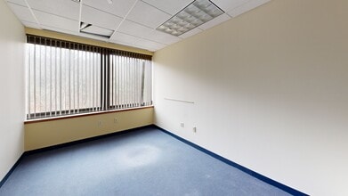 580 Main St, Bolton, MA à louer Numérisation 3D Matterport– Image 1 sur 6