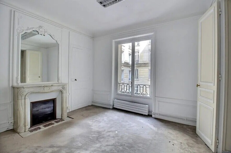 3 Rue Anatole De La Forge, Paris à vendre - Photo intérieure – Image 3 sur 9