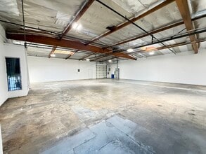 1104 Arroyo St, San Fernando, CA à louer Photo intérieure– Image 1 sur 9