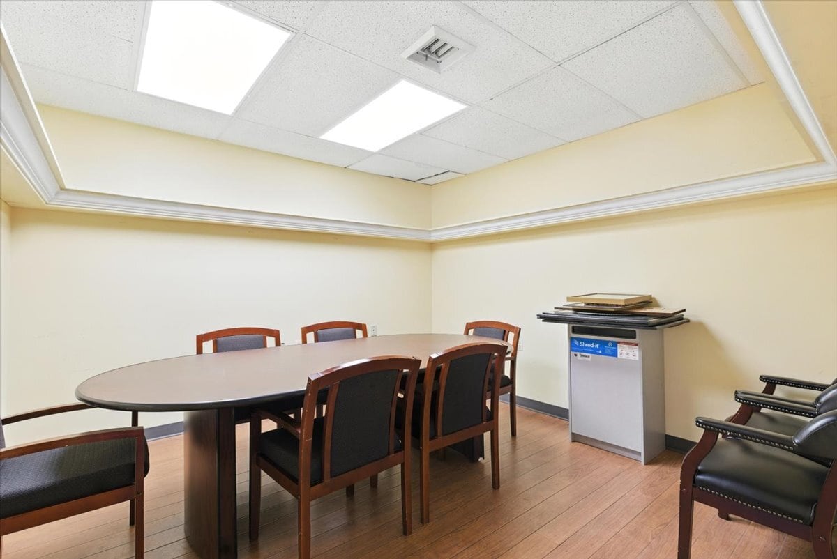 5405 Twin Knolls Rd, Columbia, MD 21045 - Lot UNIT 2 - - Photo intérieure - Image 2 of 14